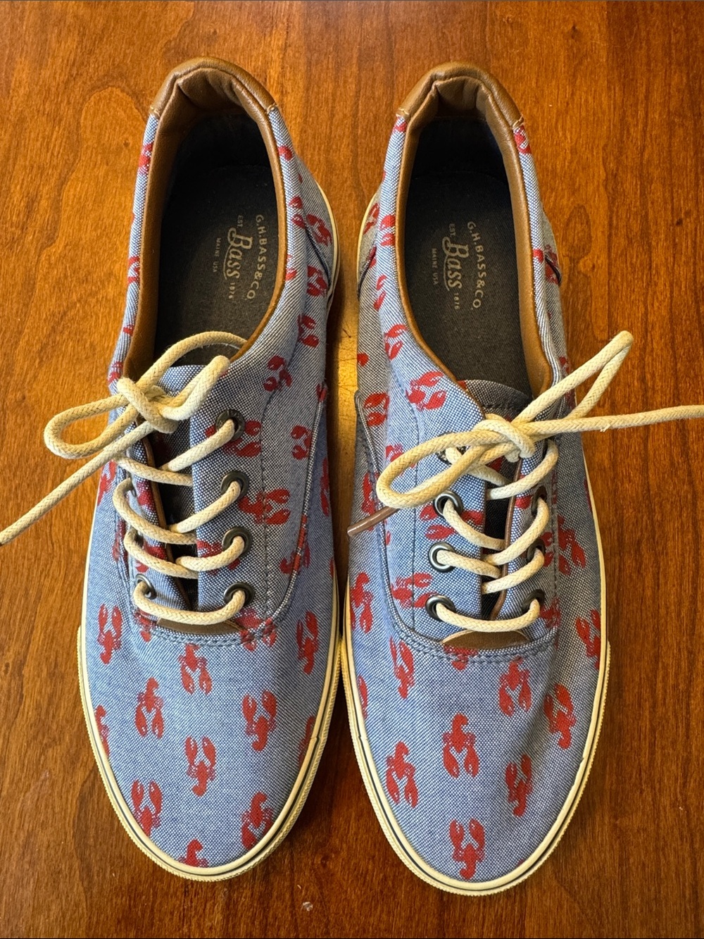 Bass Women’s Light Blue Canvas Boat Shoes with Red Lobster Print